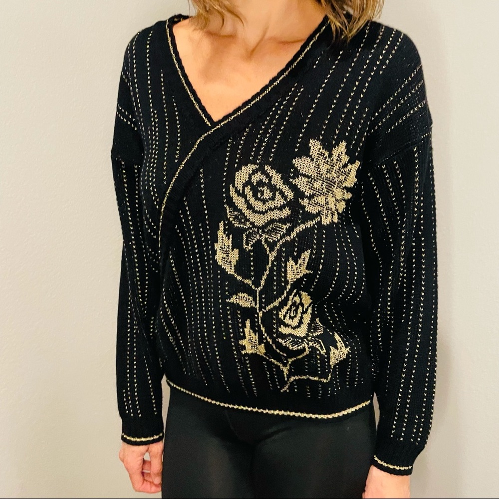 Ellen D.- Vintage 80’s Black And Gold Sweater S/M